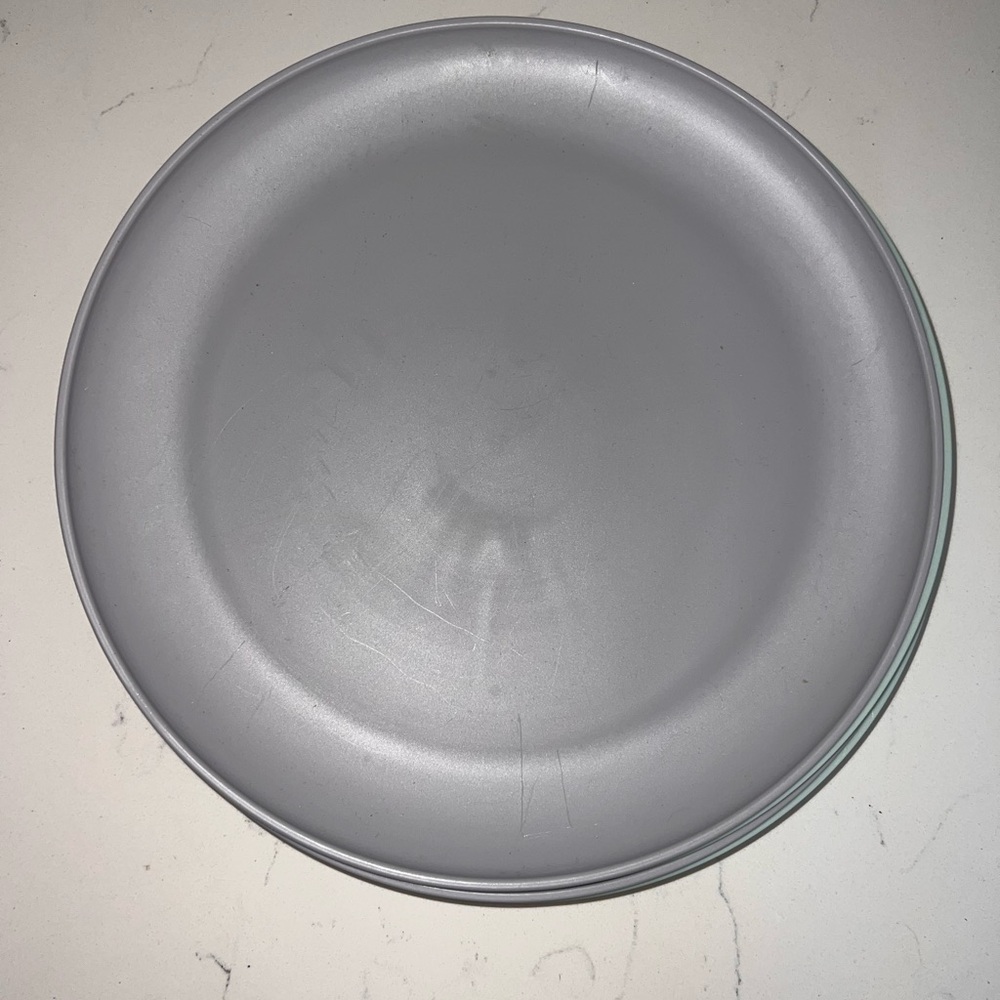 Plates - Picture 2 of 3